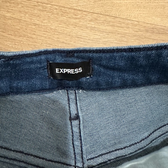 Women's Blue Jeans - Picture 3 of 5